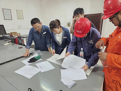 瀘州市市監局對弘旭公司特種設備生產開展巡診